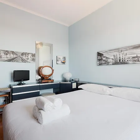 Milano Roomy Apt With All Main Comfort Exterior photo