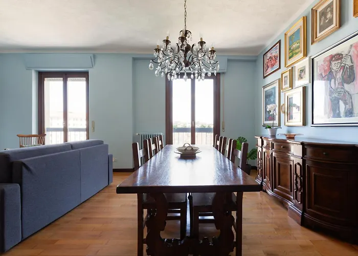 Milano Roomy Apt With All Main Comfort